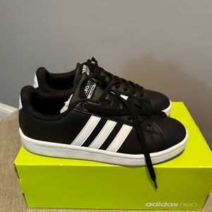 AdidasNeo cloudfoam sneaker